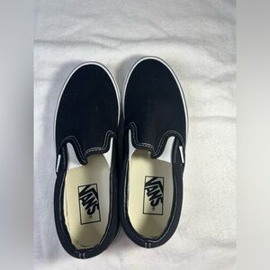 Vans , slip on black , women’s size 8